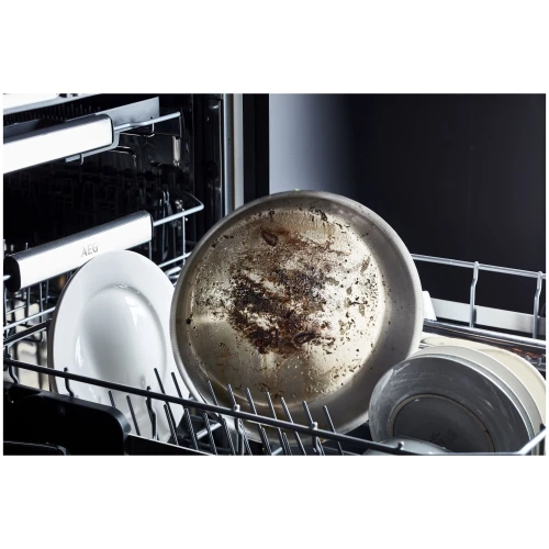 DEMEYERE Resto 3 20 Cm / 8 Inch 18/10 Stainless Steel Frying Pan 6 DEMEYERE Resto 3 20 Cm / 8 Inch 18/10 Stainless Steel Frying Pan - Image 4