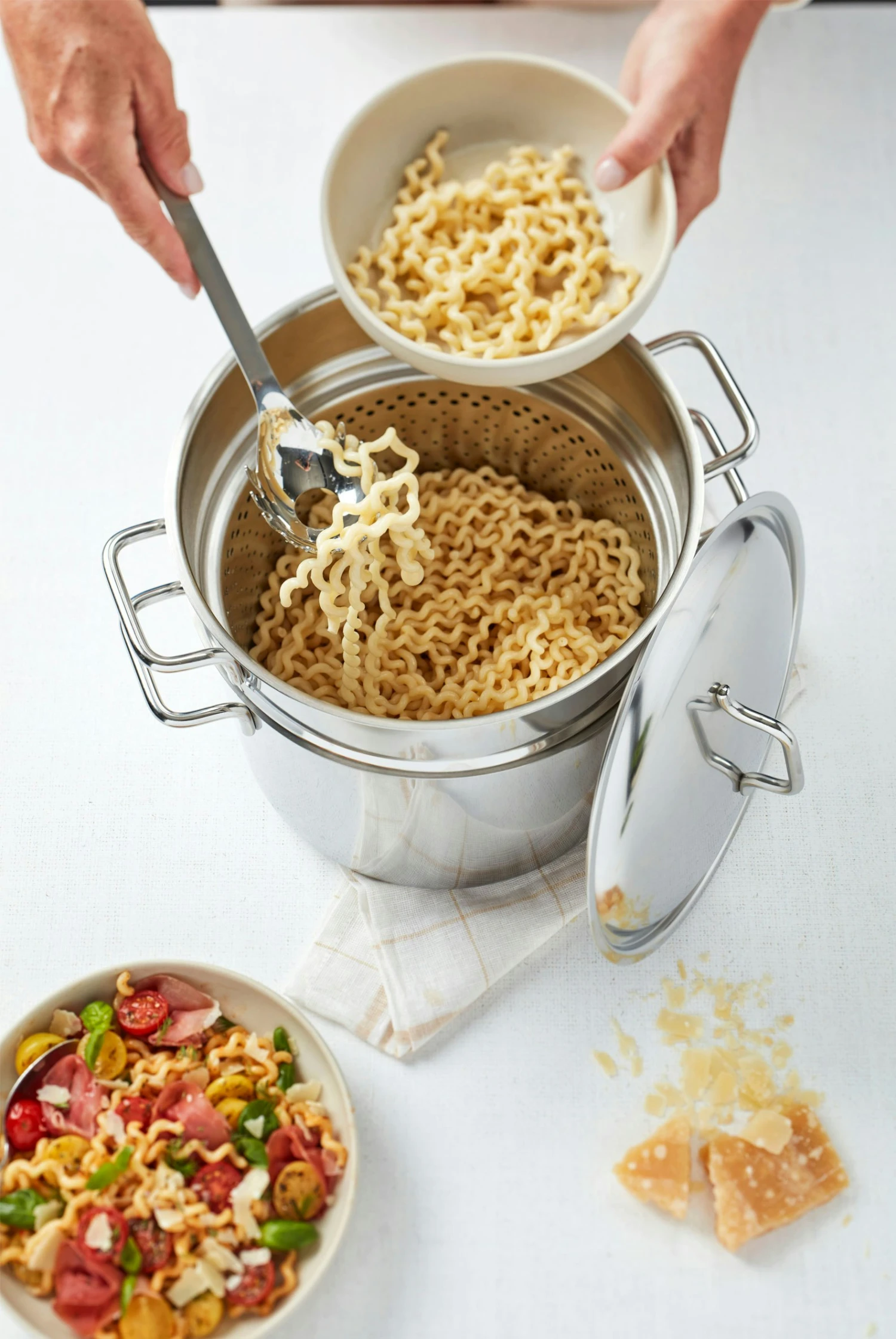 Demeyere Apollo Pasta Insert 24 Cm 6 Demeyere Apollo Pasta Insert 24 Cm - Image 4